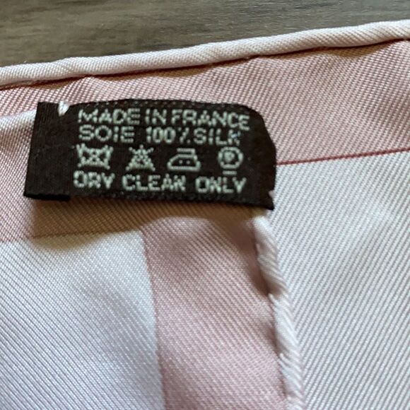 Hermes Pink and White Scarf - Picture 11 of 11
